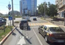Accident în sensul giratoriu cu semafor. Cine e vinovat dacă ambii șoferi au „intrat” pe verde?