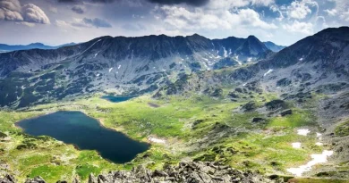 România mai puțin cunoscută: destinațiile spectaculoase unde liniștea încă există