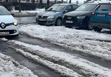 Cum se circulă pe străzile secundare din Sectorul 1 după ninsoarea din weekend