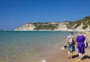 Ce gesturi pot crea neînțelegeri în Grecia. Ghid util pentru turiști