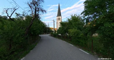 Un sat de la Dunăre a devenit destinația preferată a mii de cehi. Ce îi face să revină