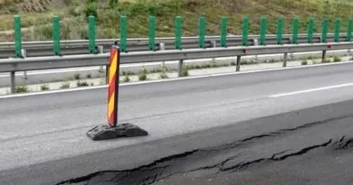 Crater uriaș pe Autostrada A10 Sebeș–Turda. Trafic restricționat pe tronsonul afectat